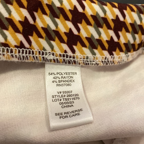 Stitched Crease Pants - Picture 5 of 6